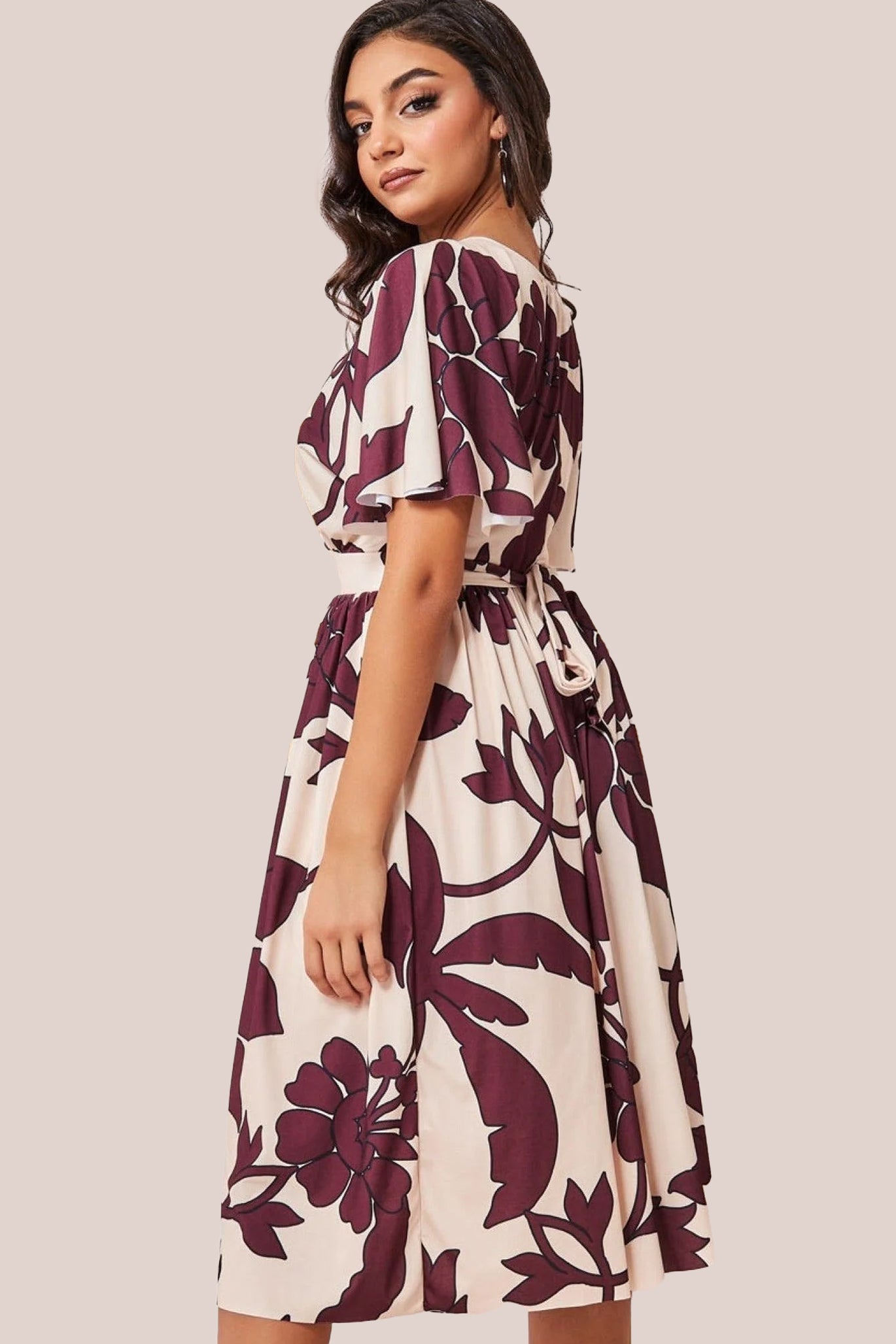 Goddiva Leaf Print Flutter Sleeve Midi - Cream