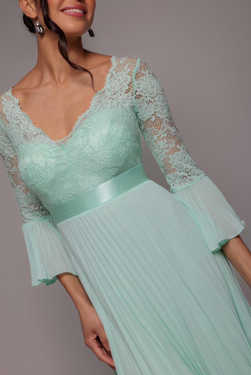 Goddiva Scalloped Lace Bodice Pleated Chiffon A Line Maxi Dress - Mint Green
