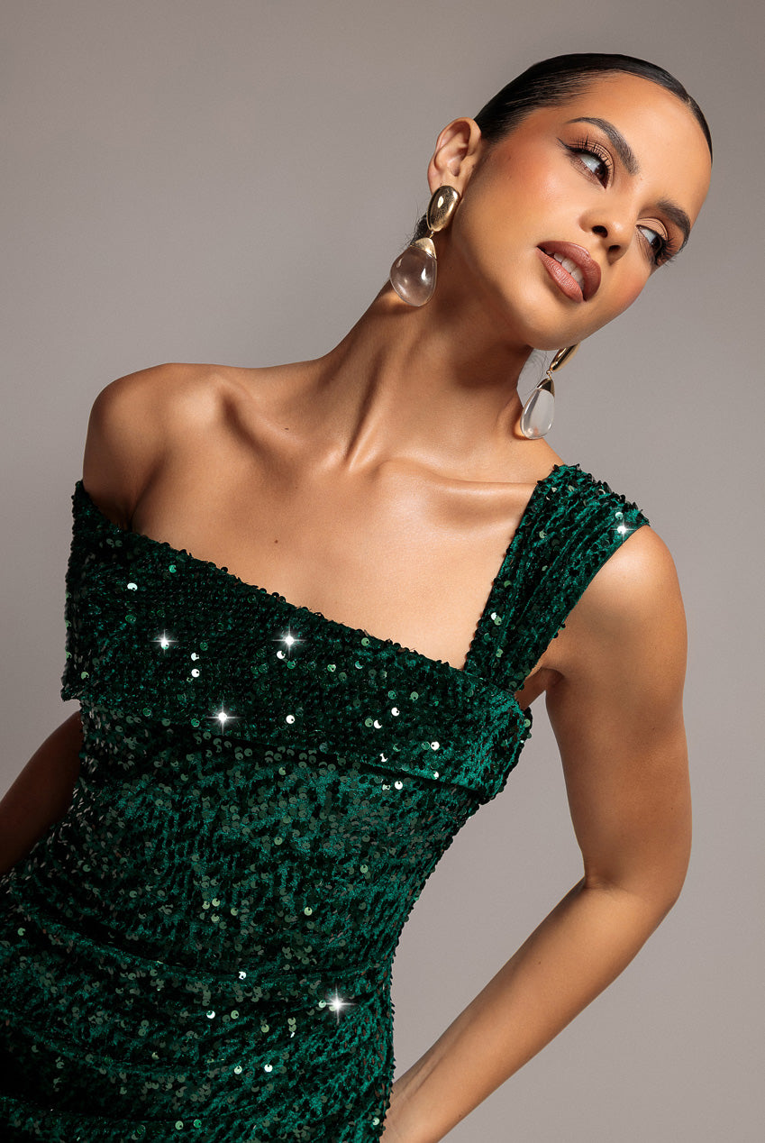Goddiva Asymmetric Off Shoulder Pleated Waist Maxi Dress - Emerald Green
