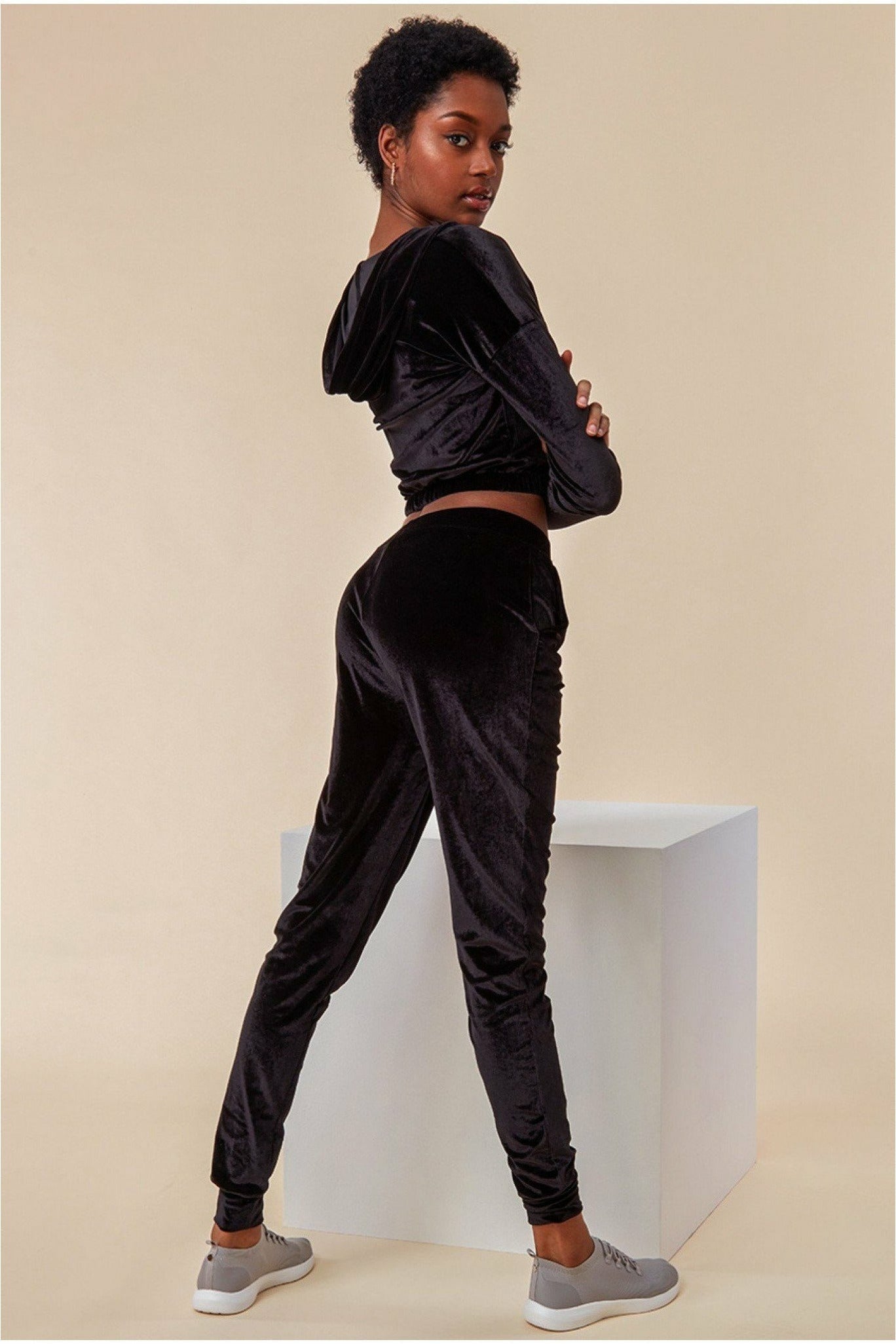 Cosmochic Cuffed Ankle Velour Tracksuit - Black