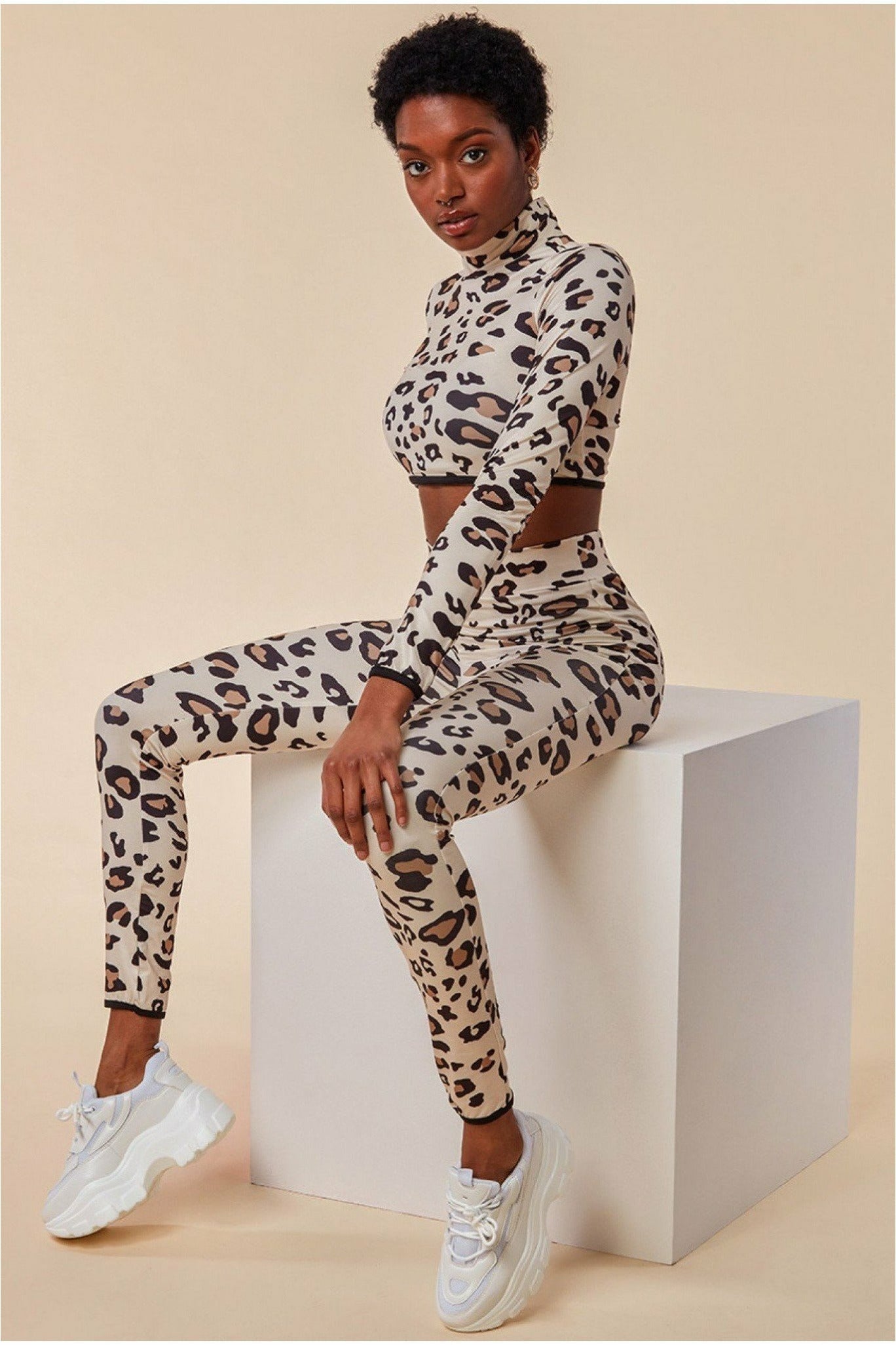 Cosmochic Leopard Print Crop Top&legging Lounge Set - Brown